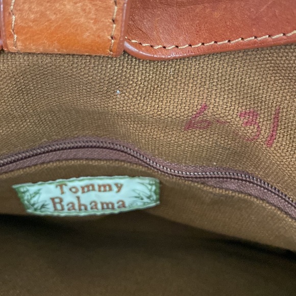 Vintage Tommy Bahama Leather Bag - Picture 2 of 8